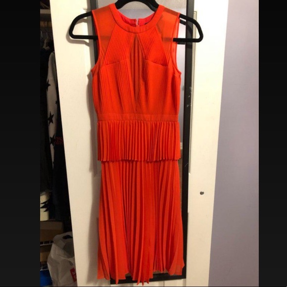 Bcbg pleated dress - Picture 3 of 3